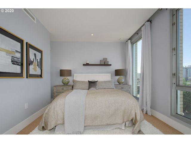 937 Nw GLISAN St 732, Portland, OR 97209