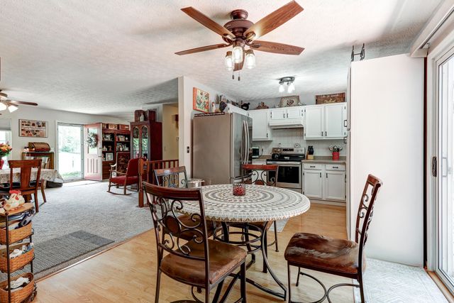 1724 Persimmon Court, Florence, KY 41042