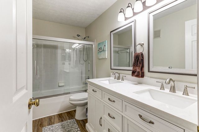 1724 Persimmon Court, Florence, KY 41042