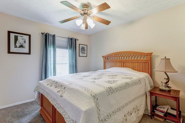 1724 Persimmon Court, Florence, KY 41042