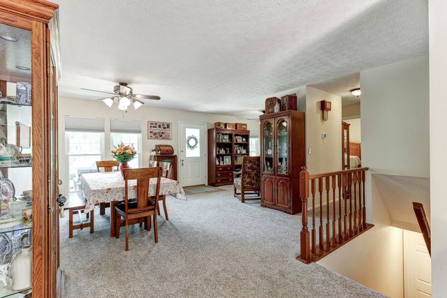 1724 Persimmon Court, Florence, KY 41042
