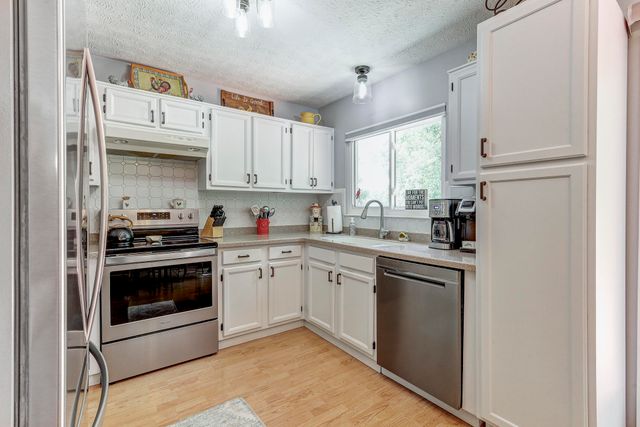 1724 Persimmon Court, Florence, KY 41042