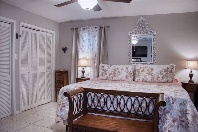 3613 Oak Ridge, Bryan, TX 77802