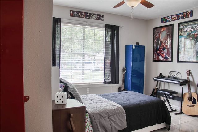 3613 Oak Ridge, Bryan, TX 77802