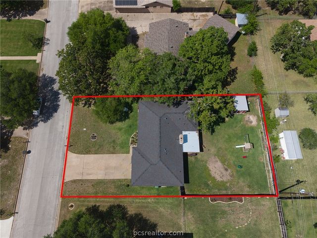 3613 Oak Ridge, Bryan, TX 77802