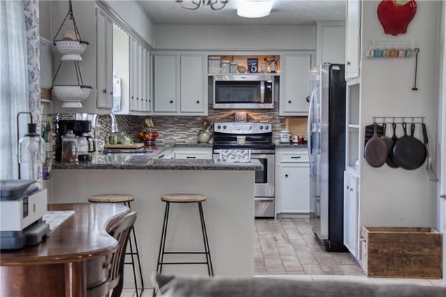 3613 Oak Ridge, Bryan, TX 77802