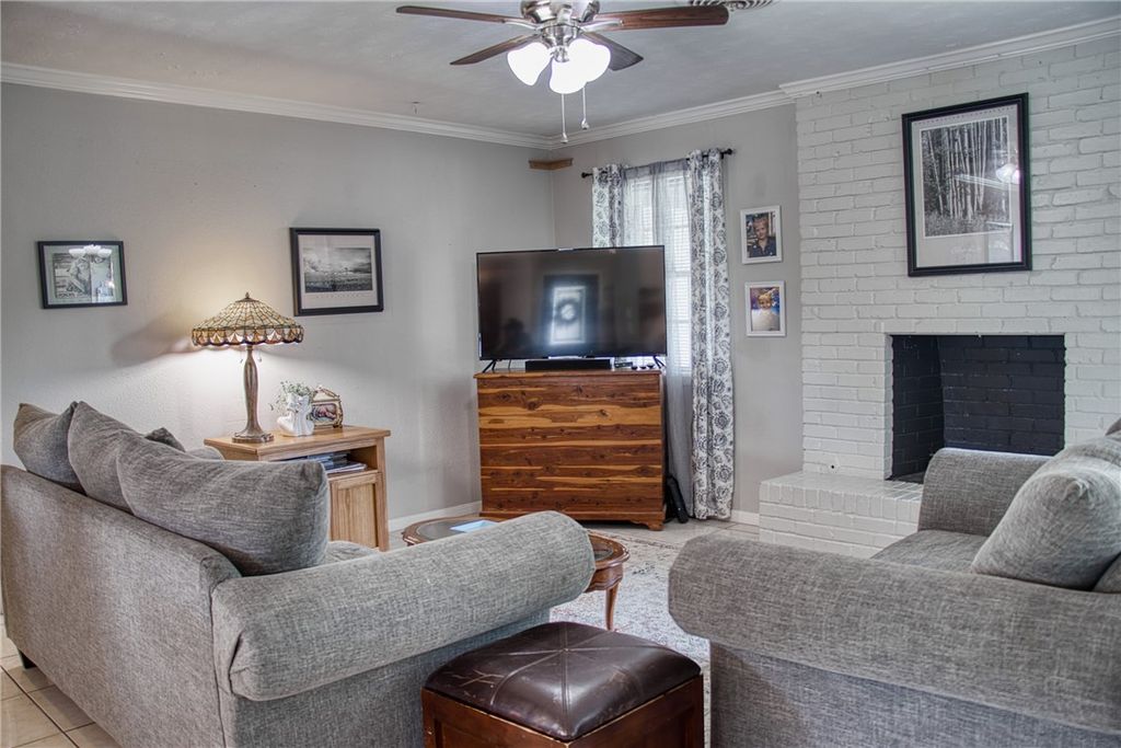 3613 Oak Ridge, Bryan, TX 77802 — photo 5