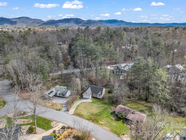 7 Saint Andrews Road, Arden, NC 28704