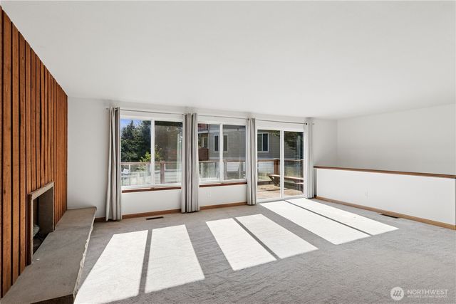 16226 NE 57th Street, Redmond, WA 98065