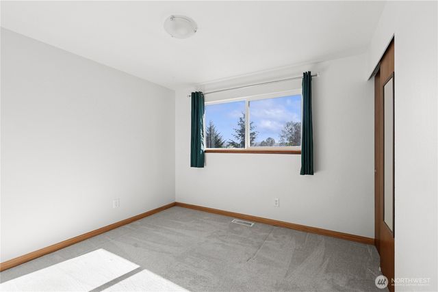 16226 NE 57th Street, Redmond, WA 98065