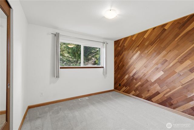 16226 NE 57th Street, Redmond, WA 98065