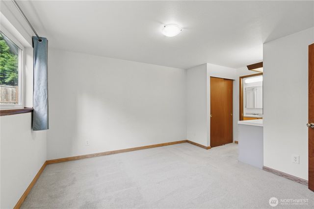 16226 NE 57th Street, Redmond, WA 98065