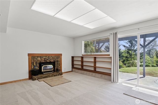 16226 NE 57th Street, Redmond, WA 98065