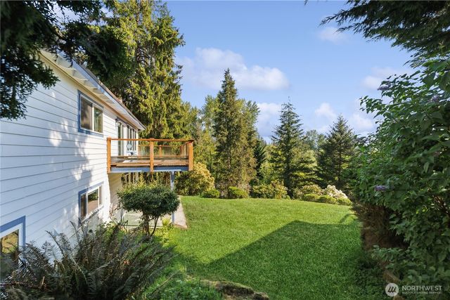16226 NE 57th Street, Redmond, WA 98065