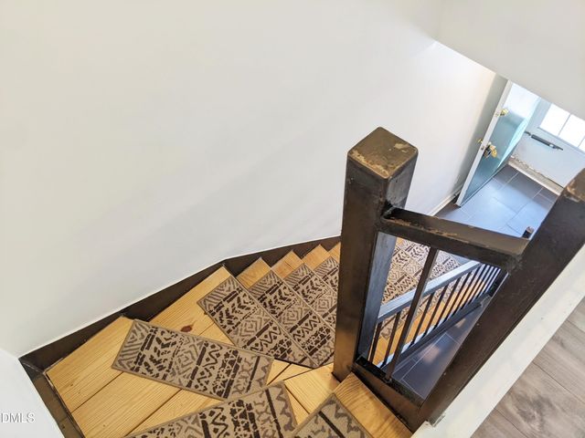 220 Elizabeth Street Apt B6, Chapel Hill, NC 27514