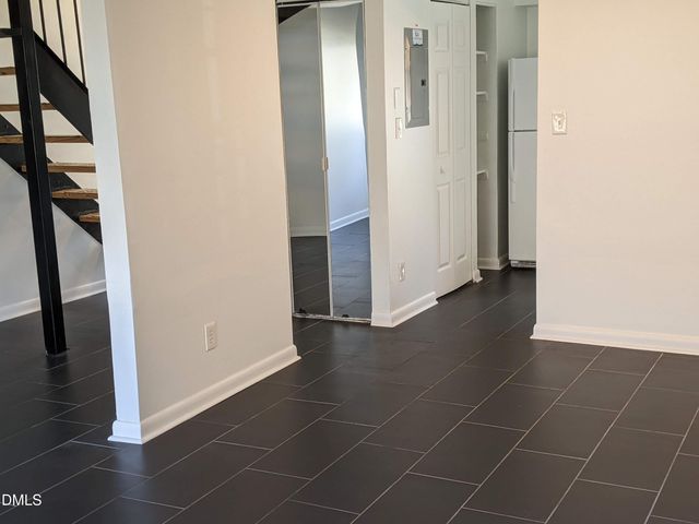 220 Elizabeth Street Apt B6, Chapel Hill, NC 27514