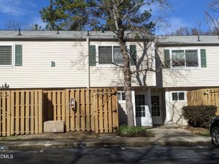 220 Elizabeth Street Apt B6, Chapel Hill, NC 27514