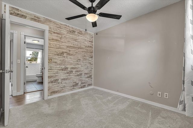 2207 Waveland Drive, Bettendorf, IA 52722