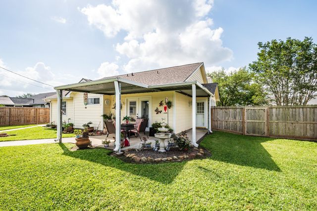 1311 Alpha Lane, Crosby, TX 77532