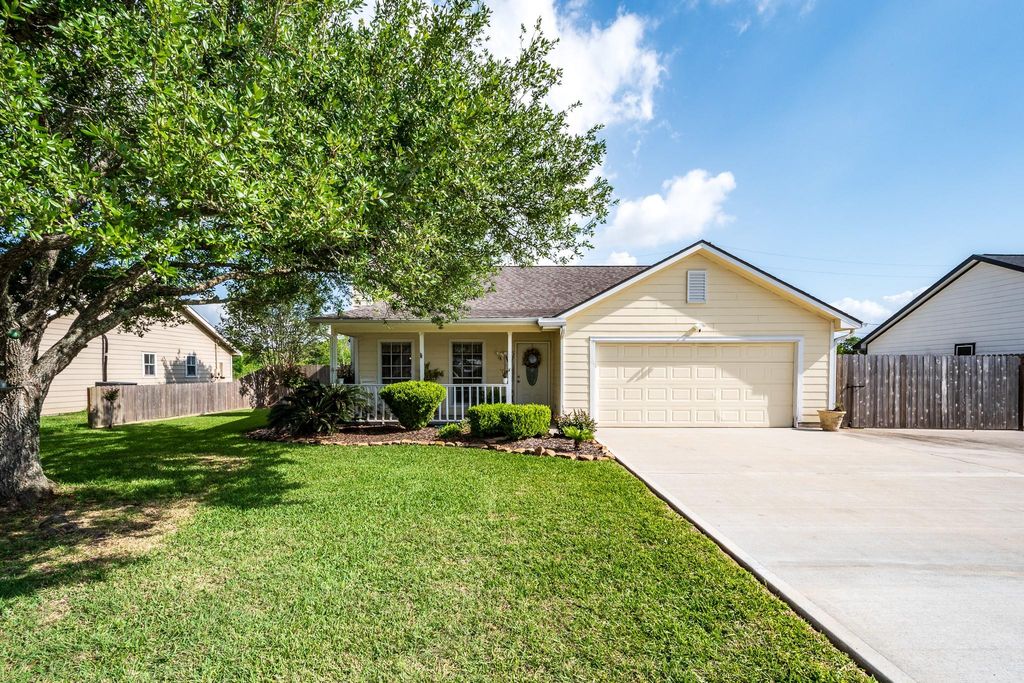 1311 Alpha Lane, Crosby, TX 77532