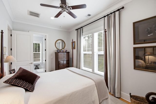 881 Ashley Avenue, Charleston, SC 29403