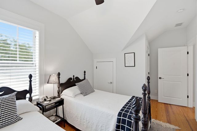 881 Ashley Avenue, Charleston, SC 29403