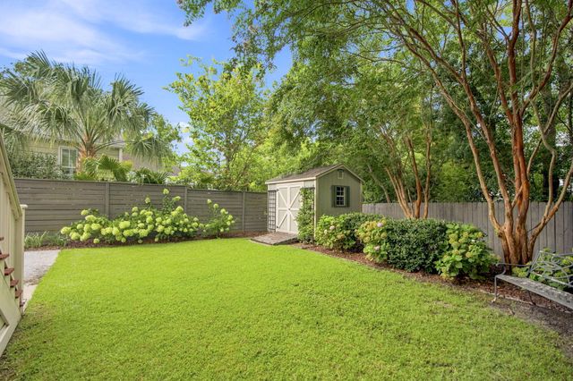 881 Ashley Avenue, Charleston, SC 29403