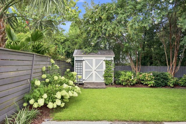 881 Ashley Avenue, Charleston, SC 29403