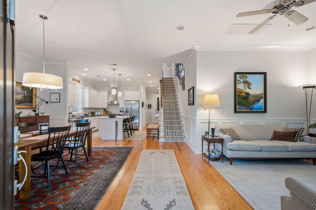 881 Ashley Avenue, Charleston, SC 29403
