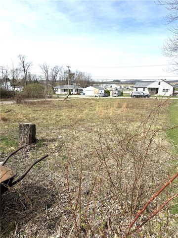 632 Charles Houck Rd, Unity Twp, PA 15650