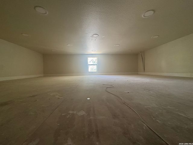 15727 cotton tail, San Antonio, TX 78255