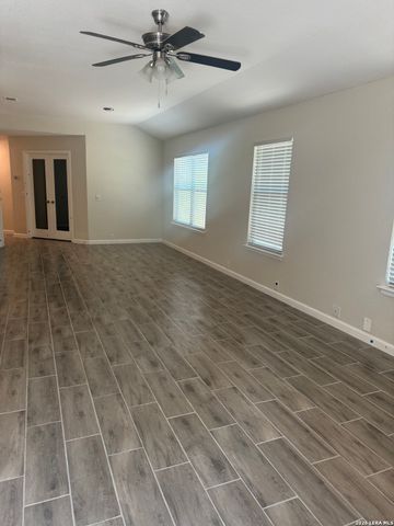 15727 cotton tail, San Antonio, TX 78255