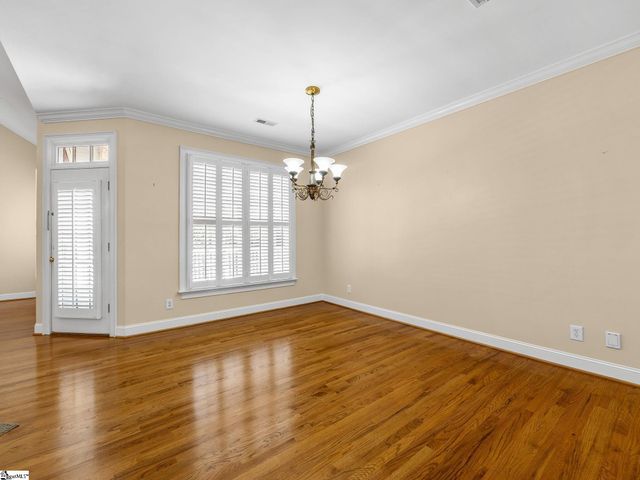215 Arbours Commons Court, Spartanburg, SC 29307