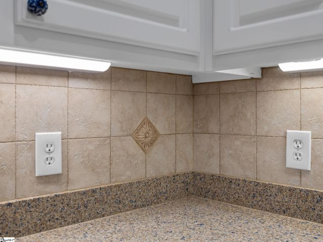 215 Arbours Commons Court, Spartanburg, SC 29307
