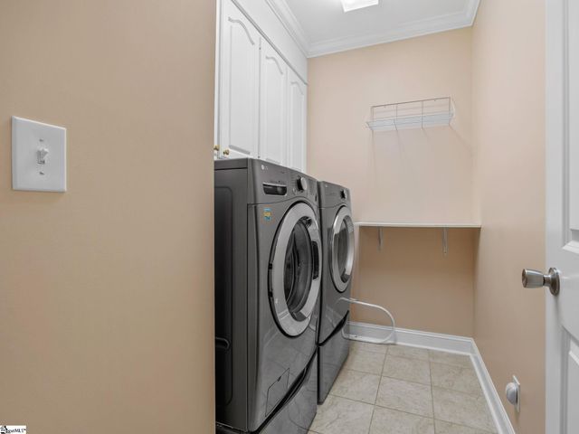 215 Arbours Commons Court, Spartanburg, SC 29307