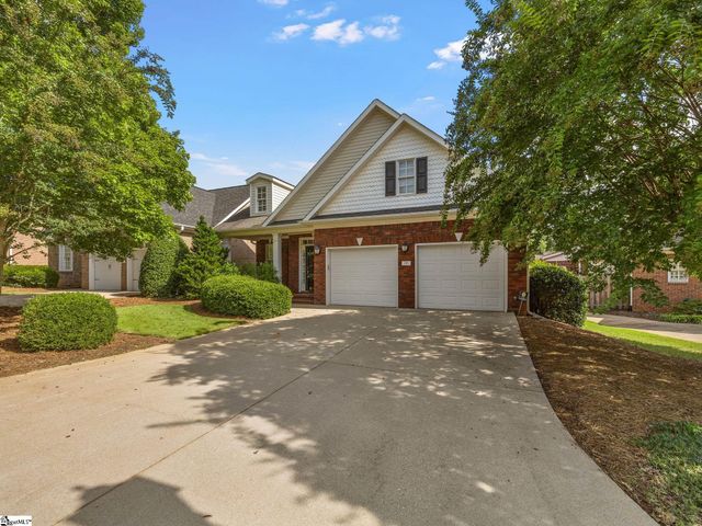 215 Arbours Commons Court, Spartanburg, SC 29307