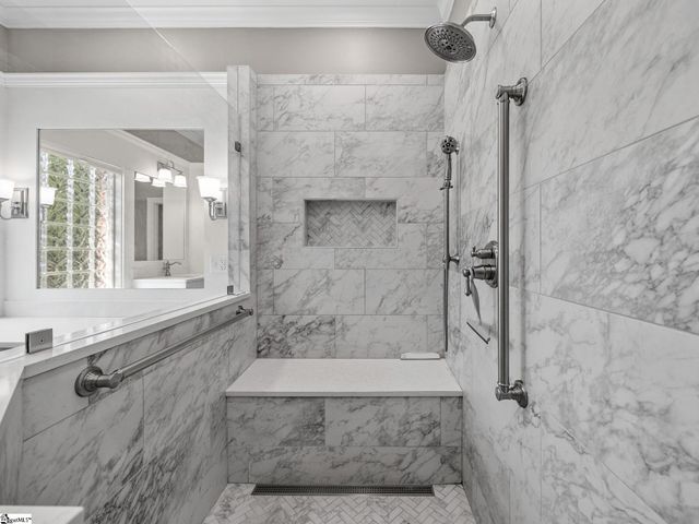 215 Arbours Commons Court, Spartanburg, SC 29307
