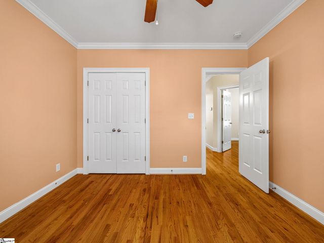 215 Arbours Commons Court, Spartanburg, SC 29307