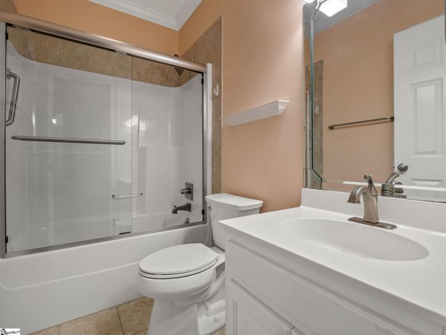215 Arbours Commons Court, Spartanburg, SC 29307