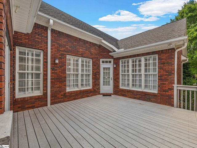 215 Arbours Commons Court, Spartanburg, SC 29307