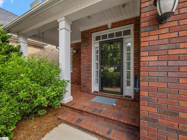 215 Arbours Commons Court, Spartanburg, SC 29307