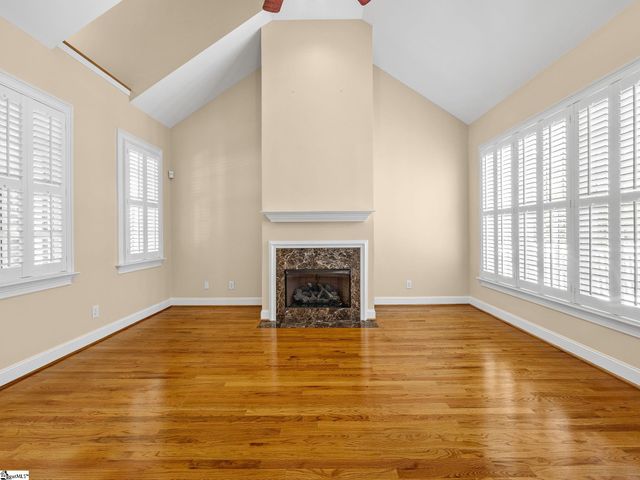 215 Arbours Commons Court, Spartanburg, SC 29307