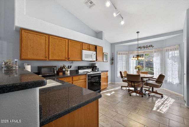 552 E JASPER Drive, Gilbert, AZ 85296