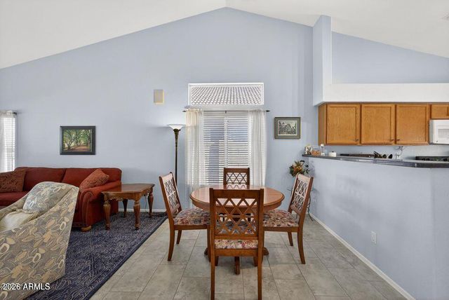 552 E JASPER Drive, Gilbert, AZ 85296