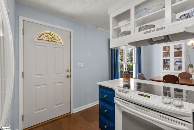 1067 Summit Drive, Greenville, SC 29609