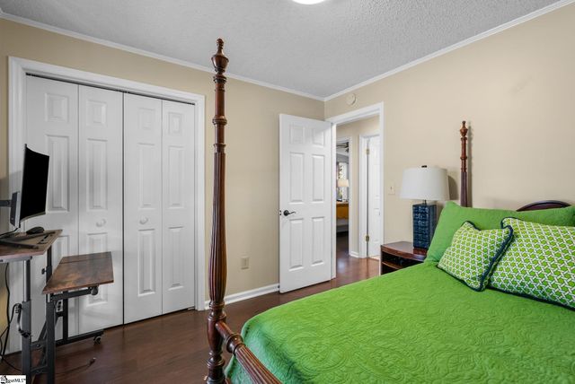 1067 Summit Drive, Greenville, SC 29609