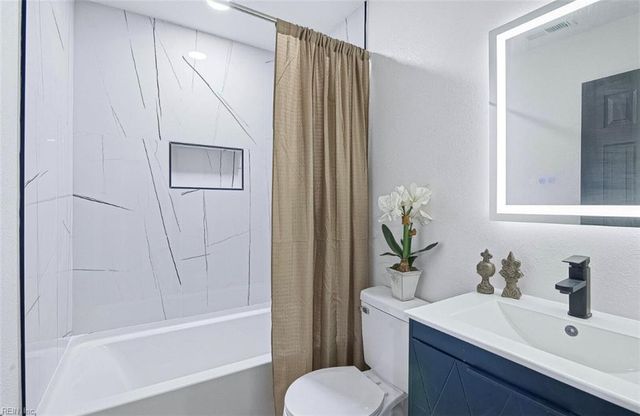 1112 37th ST, Newport News, VA 23607