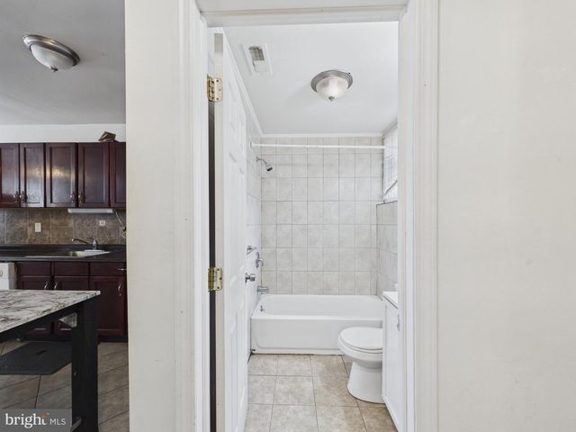 521 N 35TH ST, Philadelphia, PA 19104
