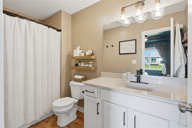 723 NE Whitetail Drive, Ankeny, IA 50021