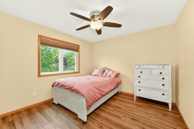 2482 Crimson Ridge Circle NW, Rochester, MN 55901